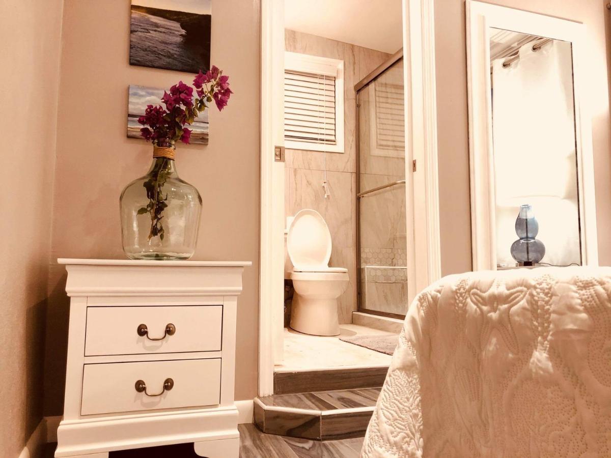 נסאו Elegant Marble Suite #6 מראה חיצוני תמונה