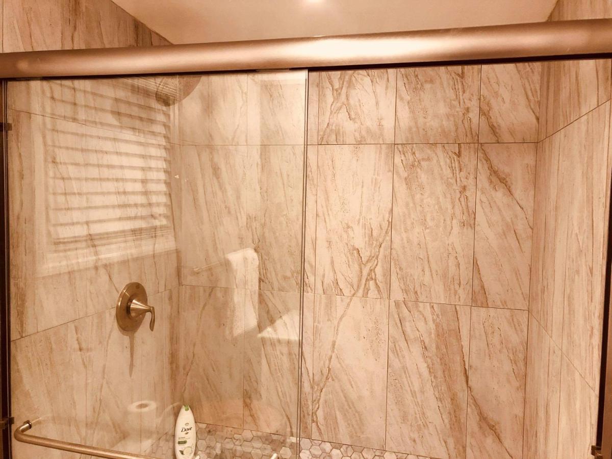 נסאו Elegant Marble Suite #6 מראה חיצוני תמונה